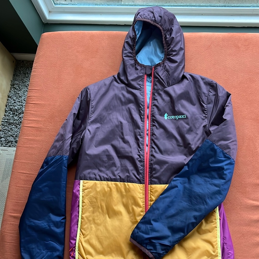 Cotopaxi size small jacket. Great condition.
